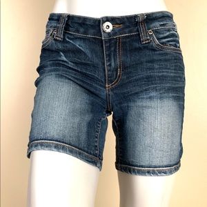 2/$20 Streetwear Society Low-rise Denim Jean Shorts